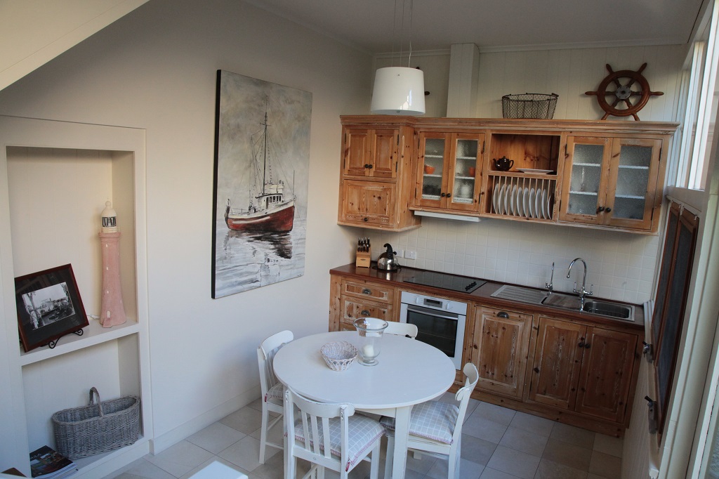 Sunroom kitchen 